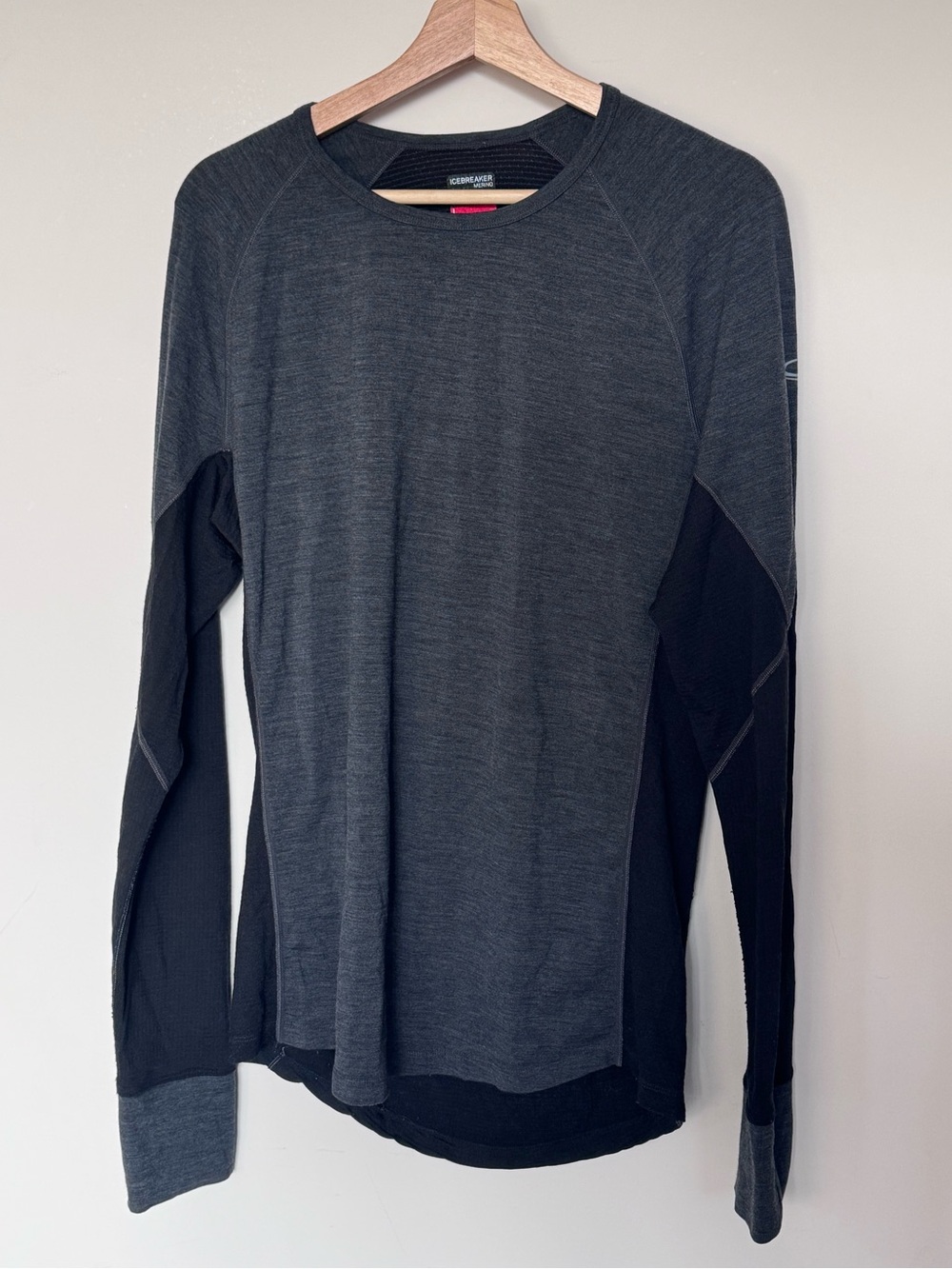 Icebreaker Men’s Long Sleeve Crew Neck Base Layer Top - Charcoal/Black